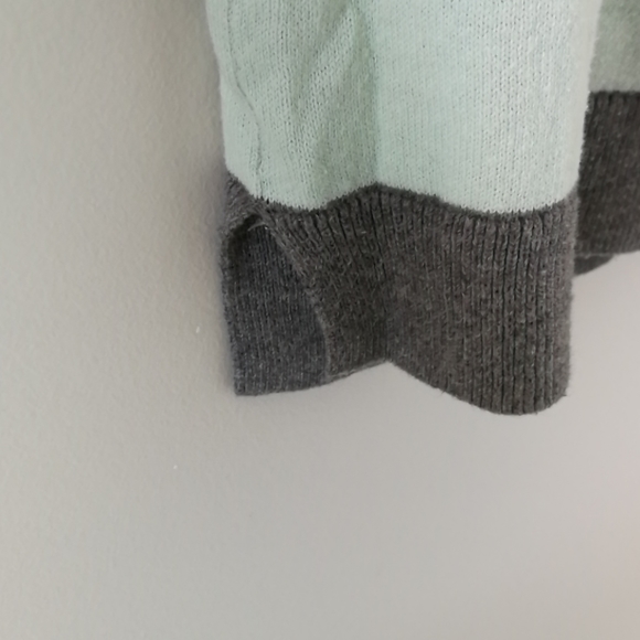 Gap sweater - Picture 3 of 3